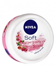 NIVEA Soft, Light Moisturising Cream, Berry Blossom, 100ml