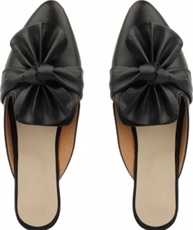 WOMEN BLACK FLATS